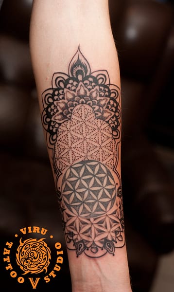 dotwork mandala tattoo 1